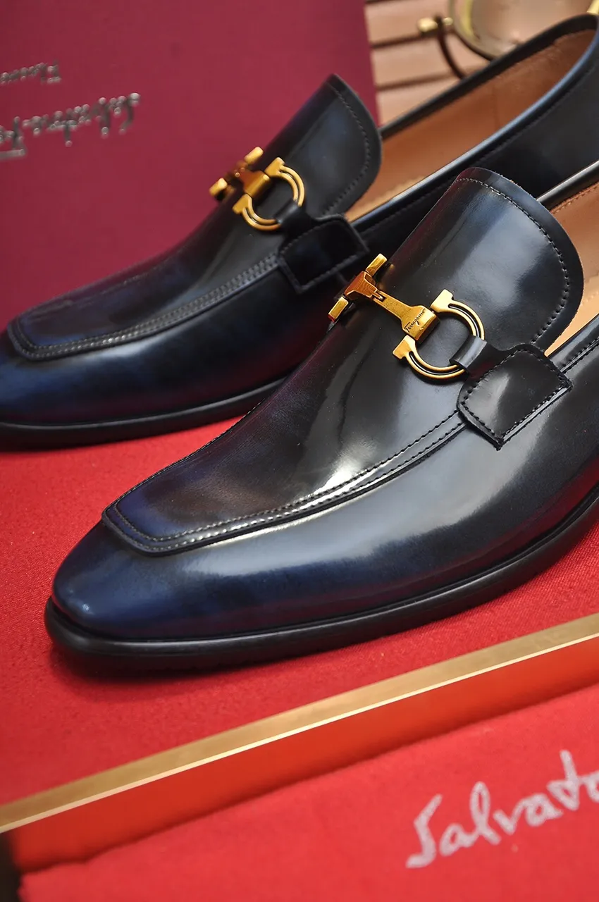 Men's shoes 💰500💶[Ferragamo/Ferragamo] The latest model in the counter. Original imported high-quality cowhide with open edges + imported 🐂 water-dyed cowhide lining + original luxury metal buckle + original combined outsole. Comparison without pressure 38--45 (45 is custom-made and cannot be returned or exchanged)